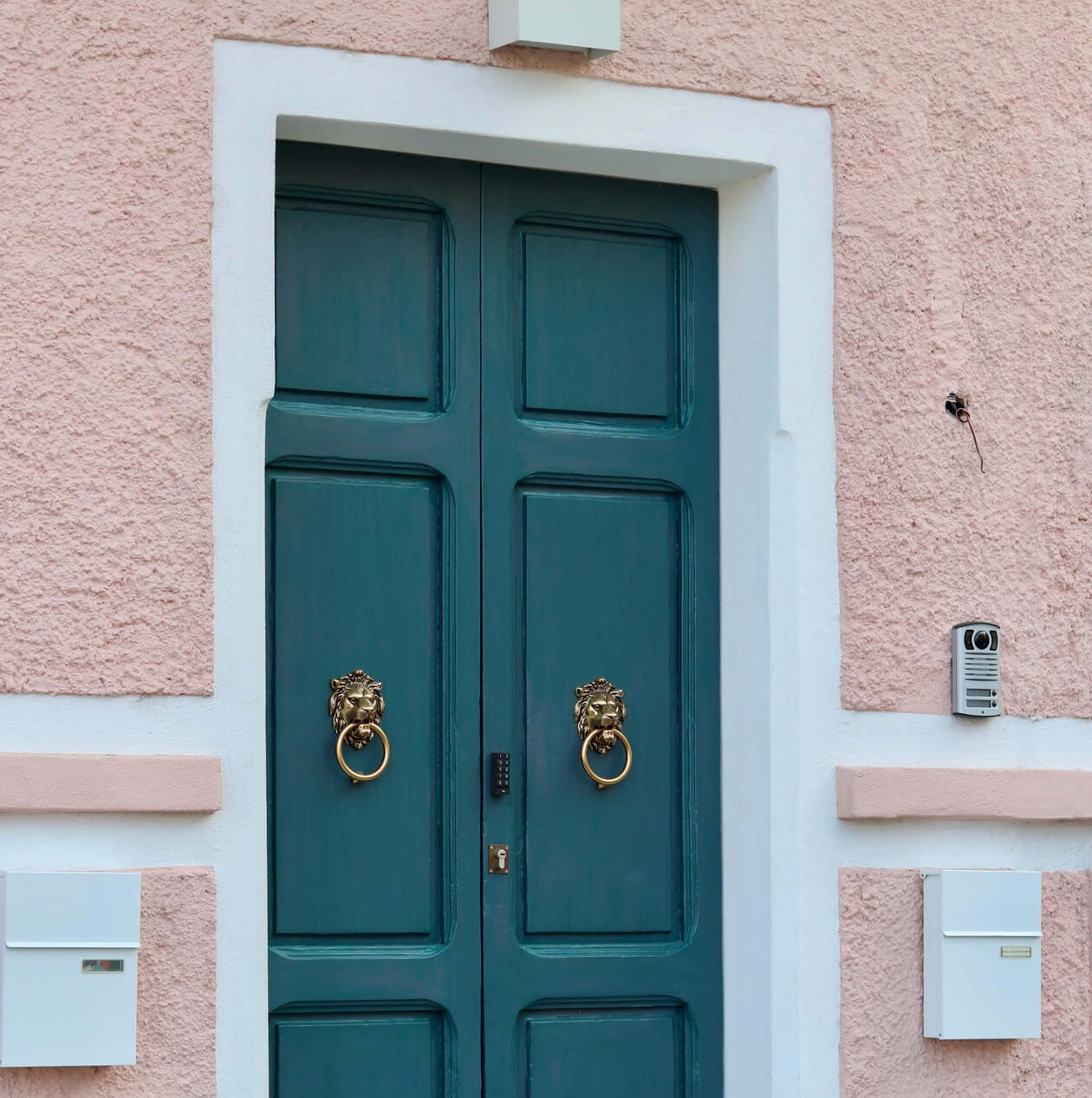 Garibaldi Studio - Modern City Centre Apartment in Olbia